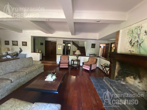 Casa / Lote Venta - Acassuso Av. Libertador Hacia Solís