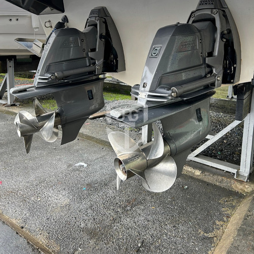 Lancha Triton 360 Ht 2016 Com Apenas 300 Horas De Uso