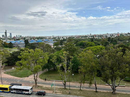 Av Italia Y Garibaldi, Prox A Tres Cruces, 2 Dormitorios, Piso Alto!