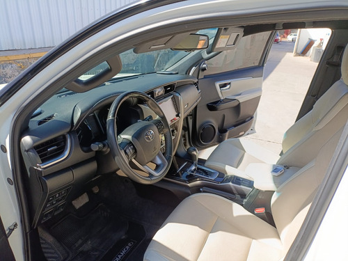 Toyota Hilux SW4 2.8 Tdi Diamante Ii 4x4 7as 6at
