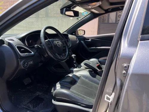 Dodge Dart 2.0 Limited Mt