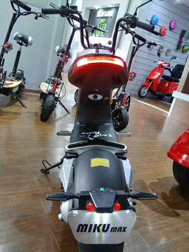 Imagen 7 de 19 de Moto Eléctrica Sunra Miku Max Litio Stock 295 Km No Zanella