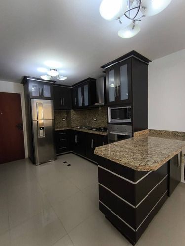 Xv, En Alquiler Apto En Residencias, Piso 3, Vistareal Av Los Agustinos
