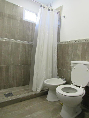 Imagen 10 de 12 de Casa De Tres Dormitorios En La Calera