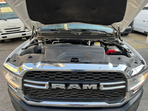 RAM 4000 5.7 Chasis Cabina Pl 4x2 Mt