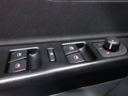 Volkswagen Fox Fox 1.6 MSI TOTAL FLEX CONNECT 4P I-MOTION