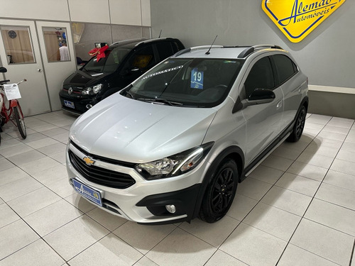 Chevrolet Onix 1.4 Activ Aut. 5p