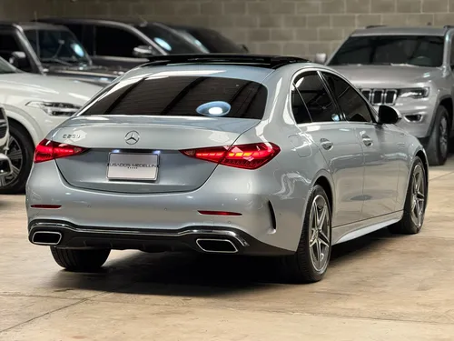 Mercedes-Benz Clase C C 200 AMG LINE
