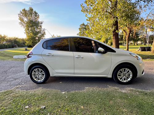 Peugeot 208 1.6 Allure Touchscreen