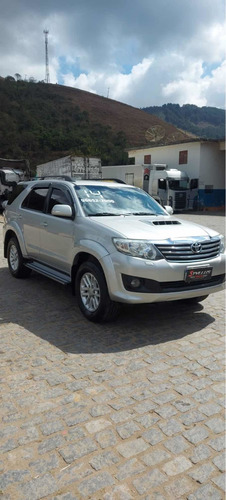 Imagem 6 de 10 de Toyota Sw4 2014 3.0 Srv 7l 4x4 Aut. 5p