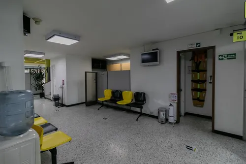 Local En Arriendo En Chico. Cod A1021297