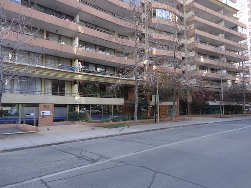 Excelente Ubicacion / Las Torcazas / Apoquindo/ Metro Alcant