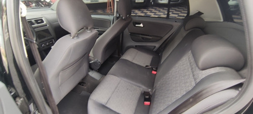 Imagem 9 de 11 de Volkswagen Fox 2014 1.0 Trend Tec Total Flex 5p