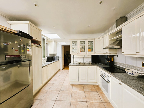 Arriendo Casa En Cond. Amoblada 5d6b Cam. Otoñal