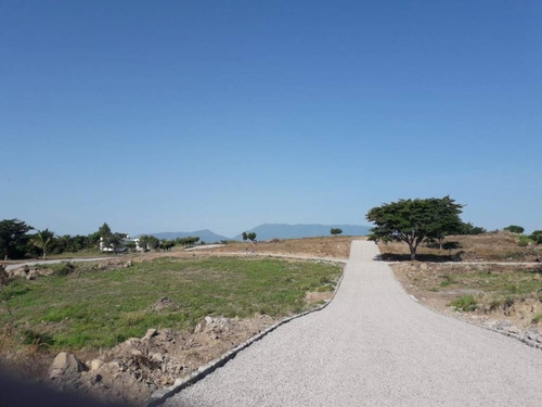 Imagen 2 de 14 de Terreno En Venta En El Chivato, Villa De Alvarez, Colima