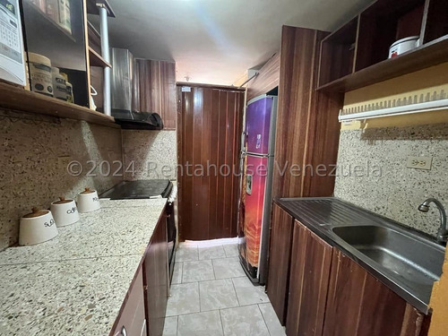 Apartamento En Paraparal Res: Pomarosa De 3 Hab 2 Banos Cocina Empotrada Gas Directo El Conjunto Cuenta Con Pozo De Agua