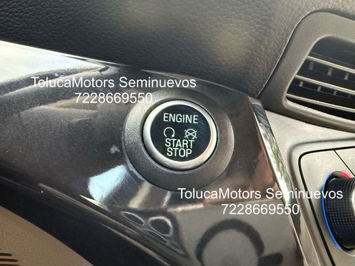 Ford Escape Titanium Ecoboost 4 Cilindros Turbo 4x4 Panorámica