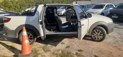 Imagem 6 de 8 de Fiat Strada 2019 1.4 Hard Working Cab. Dupla Flex 3p