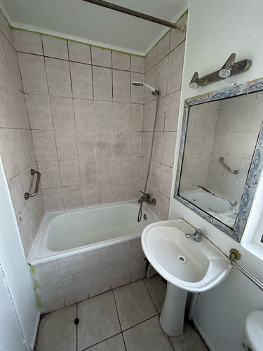 Arriendo Casa De 3d2b En Maipu Sector Av El Rosal Con Calle
