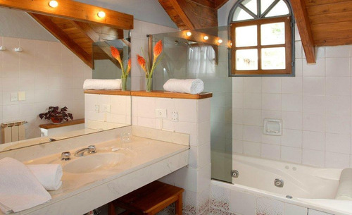 Alquilo Bungalow En Resort En Bariloche Por Semana, 4/5 Pers. (el Precio Publicado Es Por Día)