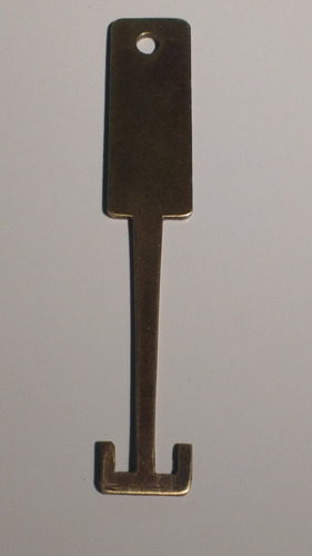 Llave Antigua En Bronce // Belgrano