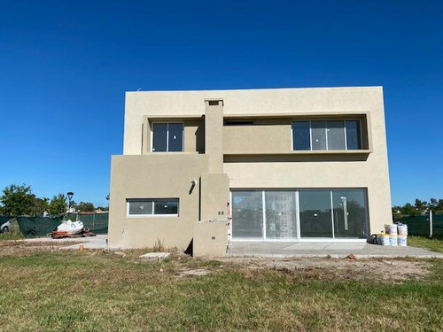 Imagen 2 de 30 de Casa En Venta Ubicado En El Cantón Golf, Escobar, G.b.a. Zona Norte