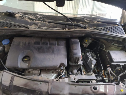 Imagen 7 de 17 de Peugeot 208 2013 Techo