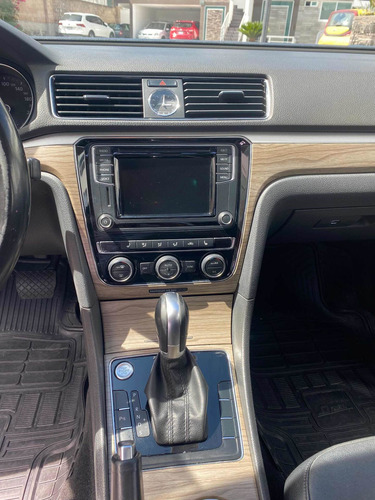Imagen 14 de 14 de Volkswagen Passat 2017 2.5 Tiptronic Highline At