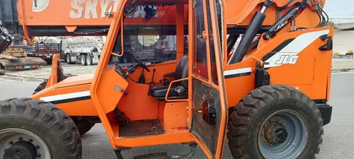 Vendo Telehandler Sky Track 8042