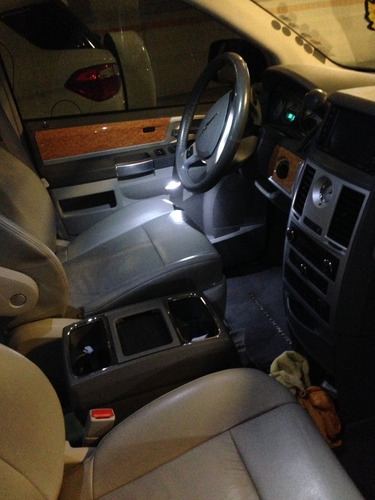 Chrysler Town & Country Limited 3.8 Gasolina 5 Portas 2009