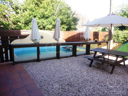 Imagen 24 de 25 de Mansa A Metros Del Mar, Chalet De 5 Dormitorios, 3 Baños Y Piscina Climatizada.- Ref: 54487