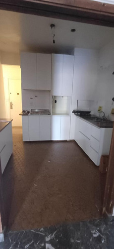Departamento 4 Amb En Venta En Av. Cordoba Al 2400 Barrio Norte Caba
