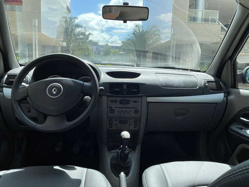 Imagem 13 de 15 de Renault Symbol Sedan Privilege 1.6 16v 4p 2010
