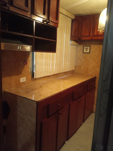 Alquier De Apartamento En Ciudad Casarapa 04241255764