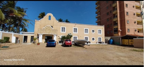 Se Vende Posada En Tucacas Frente Al Mar 