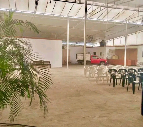 Bodega A Minutos De Av San Diego