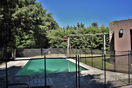 Casa En Venta En Santa María De Los Olivos