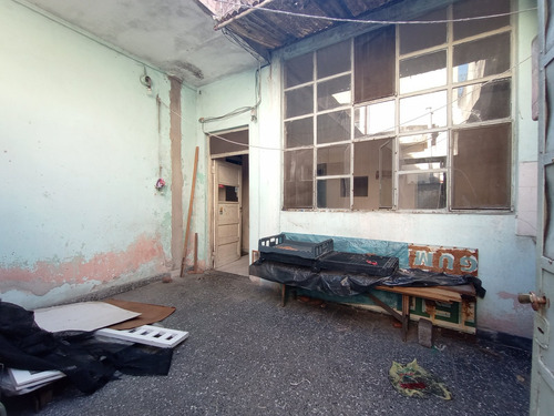 Edificio En Block De 5 Unidades Funcionales - Ideal Dos Familias O Inversión