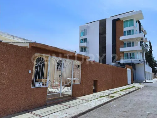 Casa Venta, Un Piso En Esquina, Col. Mirador, Chihuahua