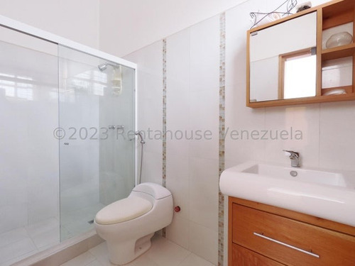Casa Quinta En Venta En Santa Elena Barquisimeto 24-10415 Dh