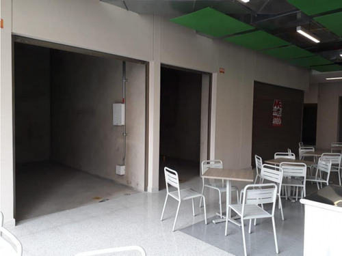 Local Centro Comercial Tranvía Plaza