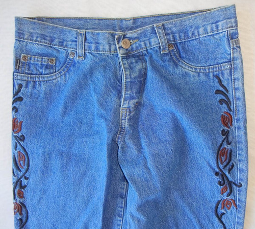 Pantalón De Jean Bordado Nuevo Sin Etiquetas Talle 28
