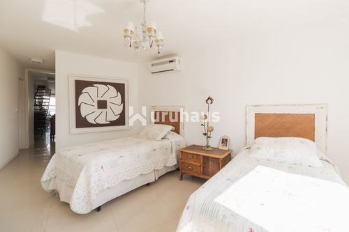 Imagen 12 de 26 de Torre O - Penthouse Con Parrillero Y Jacuzzi - Playa Brava
