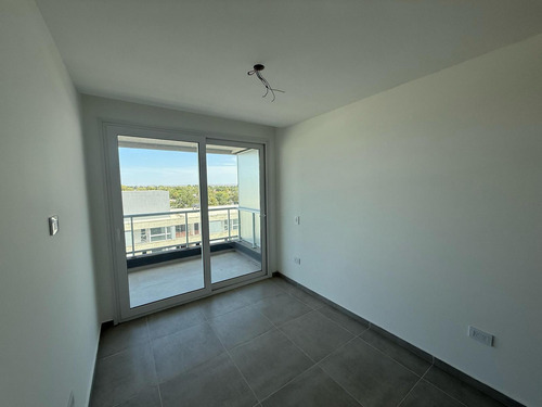 Departamento En Moreno Center