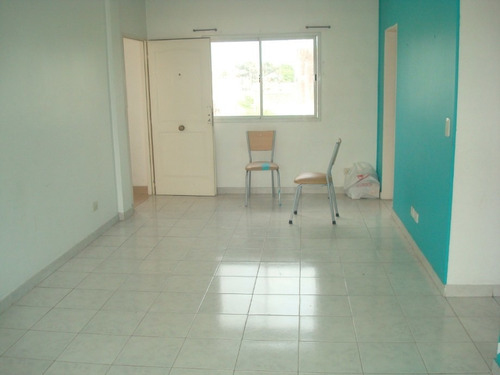 Imagen 2 de 14 de Departamento En Venta En Moron Sur