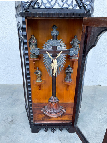 Imagem 10 de 12 de Antigo Oratorio Gotico Madeira Entalhada 150cm
