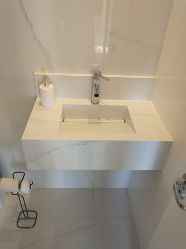 Pia Esculpida,banheiro 80x45,calacata. Branco Marmorizado Polido