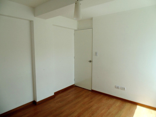 Imagen 24 de 26 de Venta De Hermoso Y Amplio Dpto. Duplex C/estac. En Urb. Vista Alegre Surco