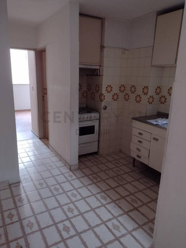 Imagen 5 de 15 de Departamento 1 Dormitorio En República De La Sexta