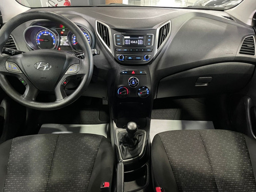 Hyundai HB20 1.0 UNIQUE 12V FLEX 4P MANUAL